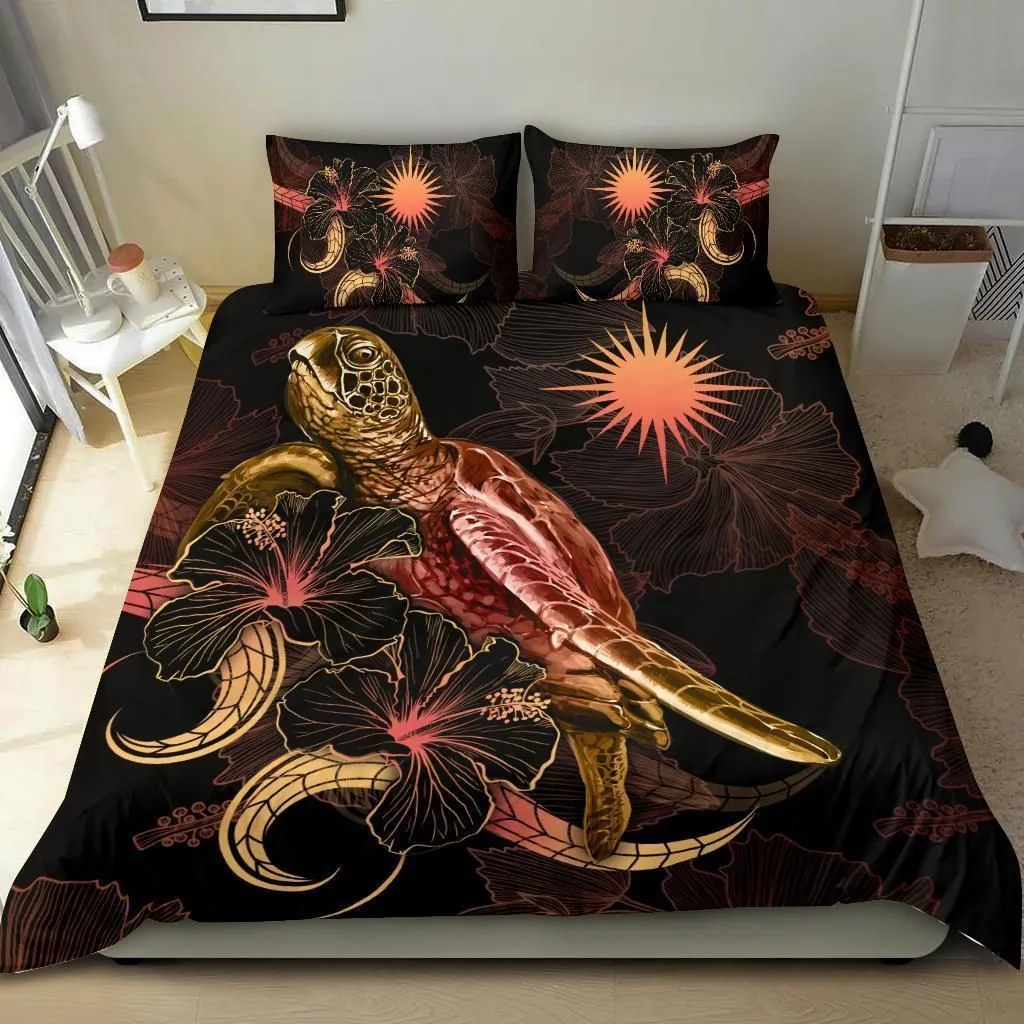 Nauru Polynesian Bedding Set - Turtle With Blooming Hibiscus Gold